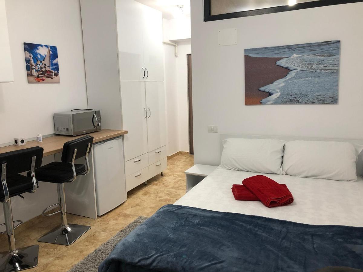 Smaraldul Madalinei Apartment Constanta Exterior photo